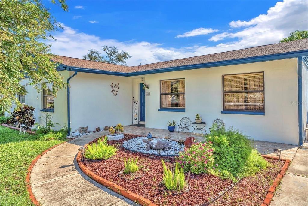 Rosewood Dr, Tampa, FL 33615