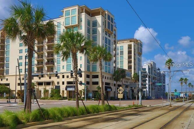 E Madison St, Tampa, FL 33602
