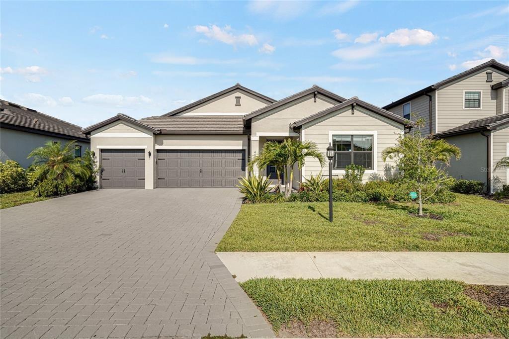 Oyster Pearl St, Bradenton, FL 34211
