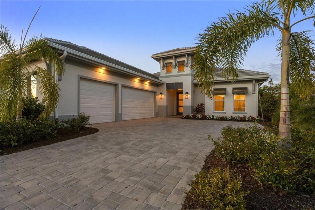 Sea Glass Ct, Sarasota, FL 34240