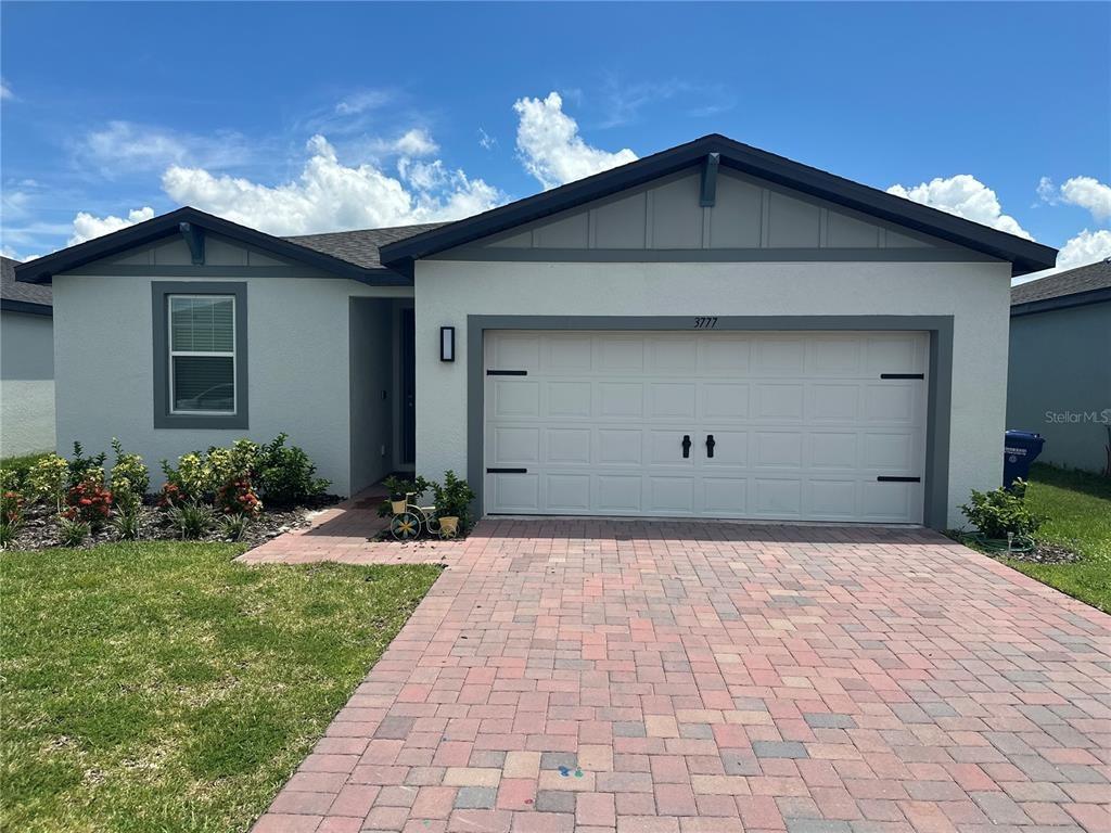 Giorgio Dr, Winter Haven, FL 33884