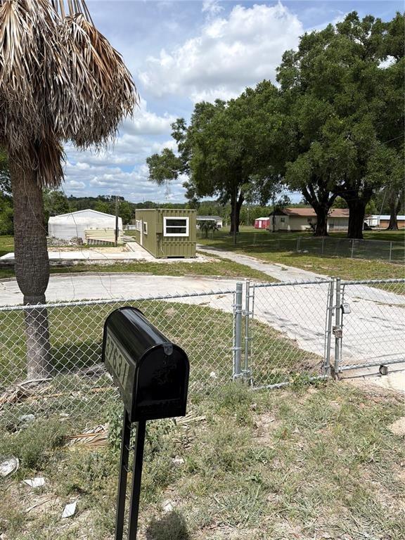 Kossik Rd, Zephyrhills, FL 33541