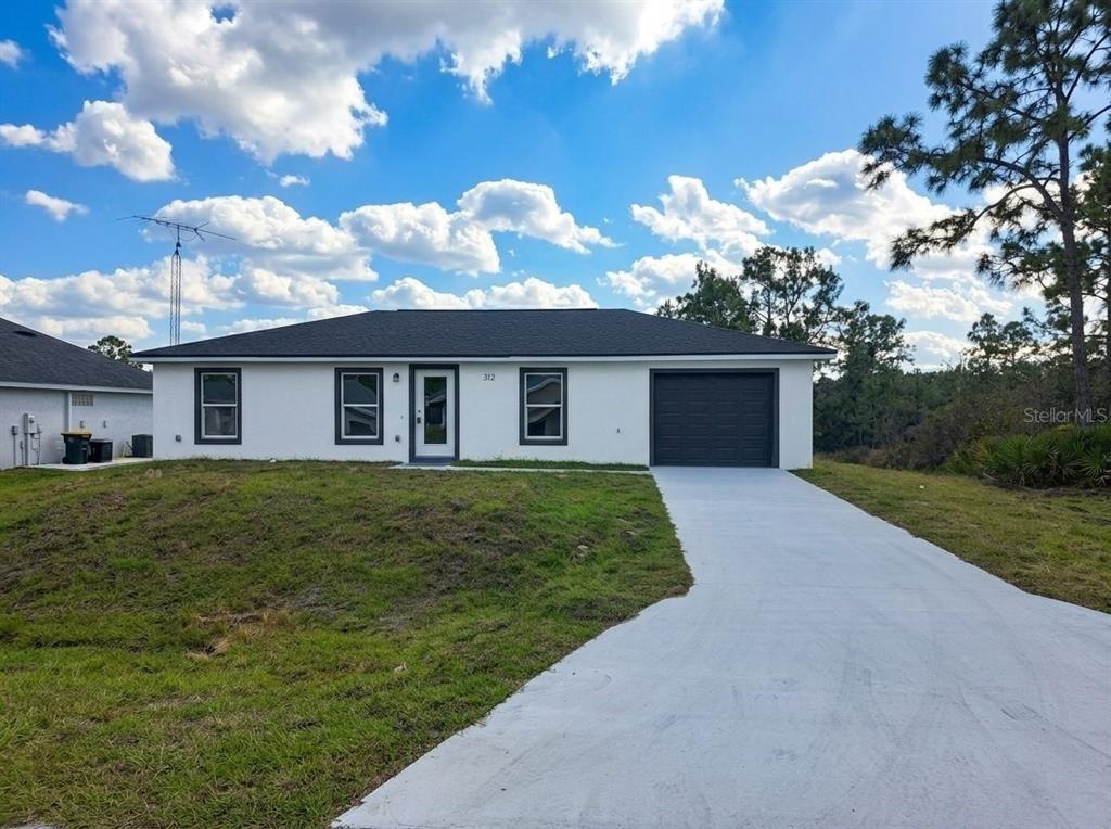 Condor Ave, Sebring, FL 33870