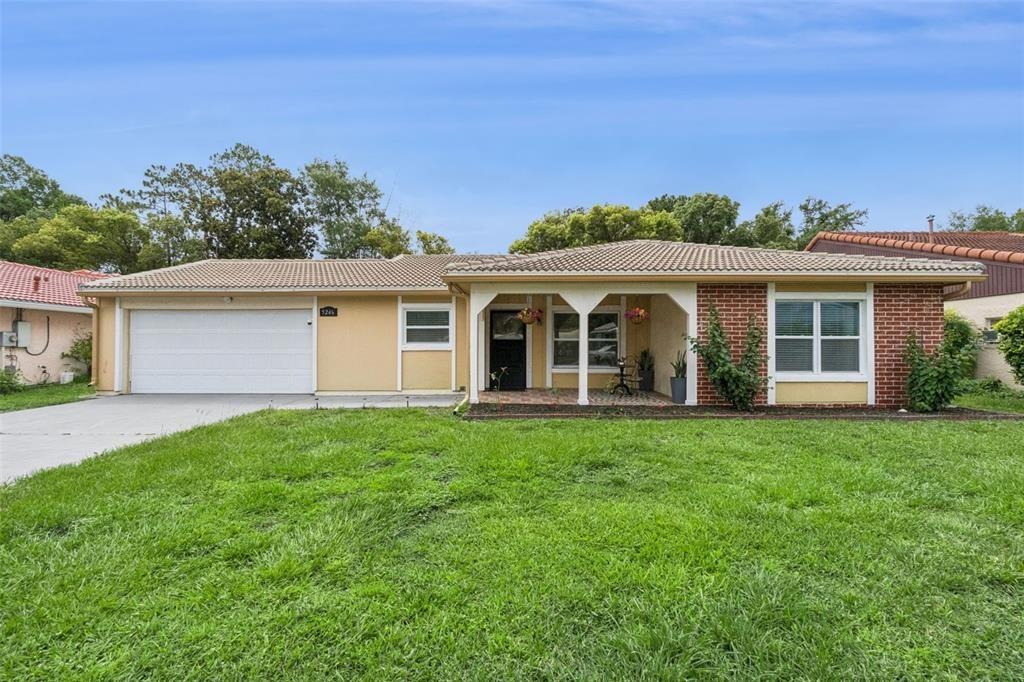 Mayapple Cir, Orlando, FL 32821