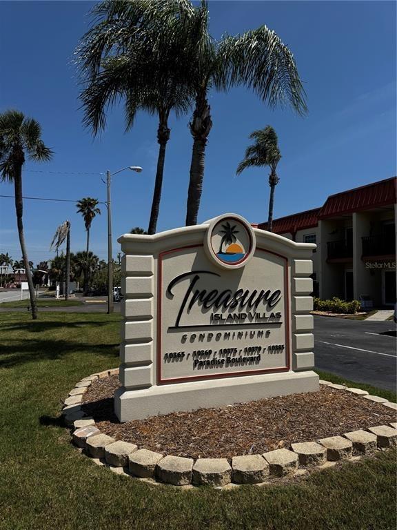 Paradise Blvd, Treasure Island, FL 33706