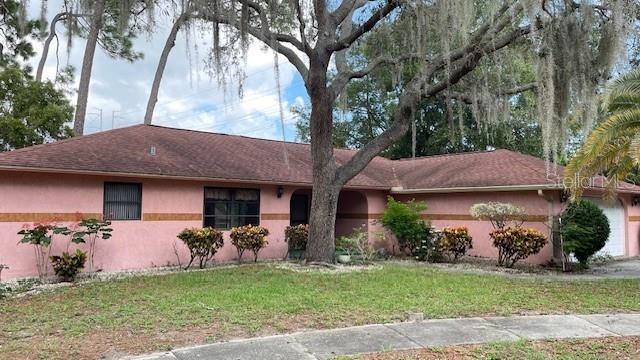 Village Oak Dr, Tarpon Springs, FL 34689