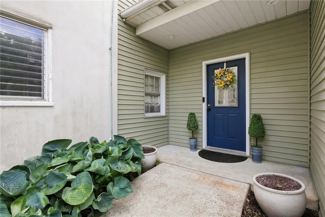 Oak Hill Rd, Emmaus, PA 18049