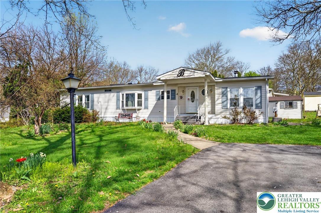 Woodsdale Ct, Bath, PA 18014