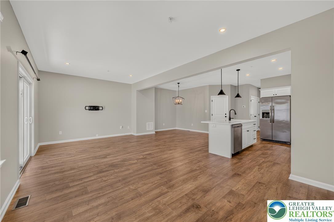North St, Emmaus, PA 18049