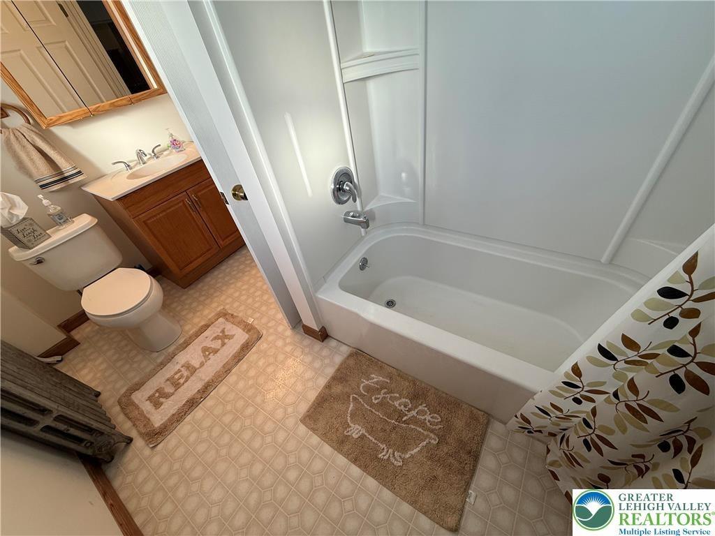 S 9th St, Allentown, PA 18103