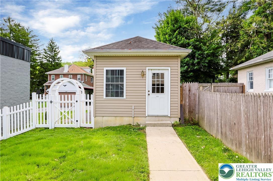 W Lehigh St, Bethlehem, PA 18018