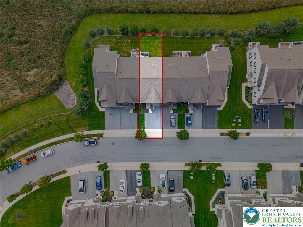 Redclover Ln, Allentown, PA 18104