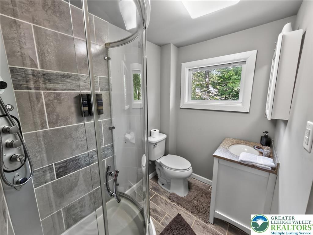 Country Place Dr, Tobyhanna, PA 18466