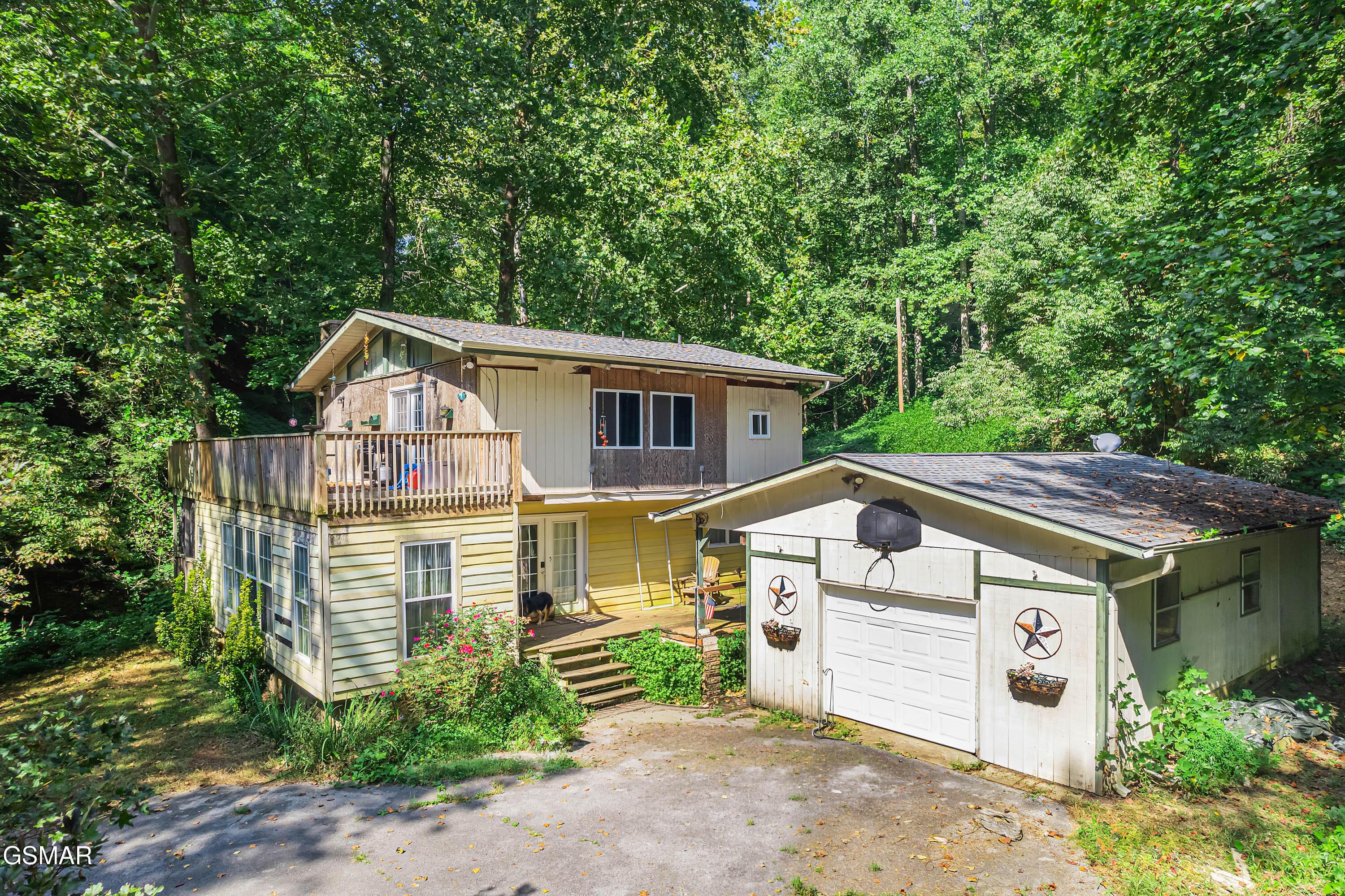 N Clear Fork Rd, Sevierville, TN 37862