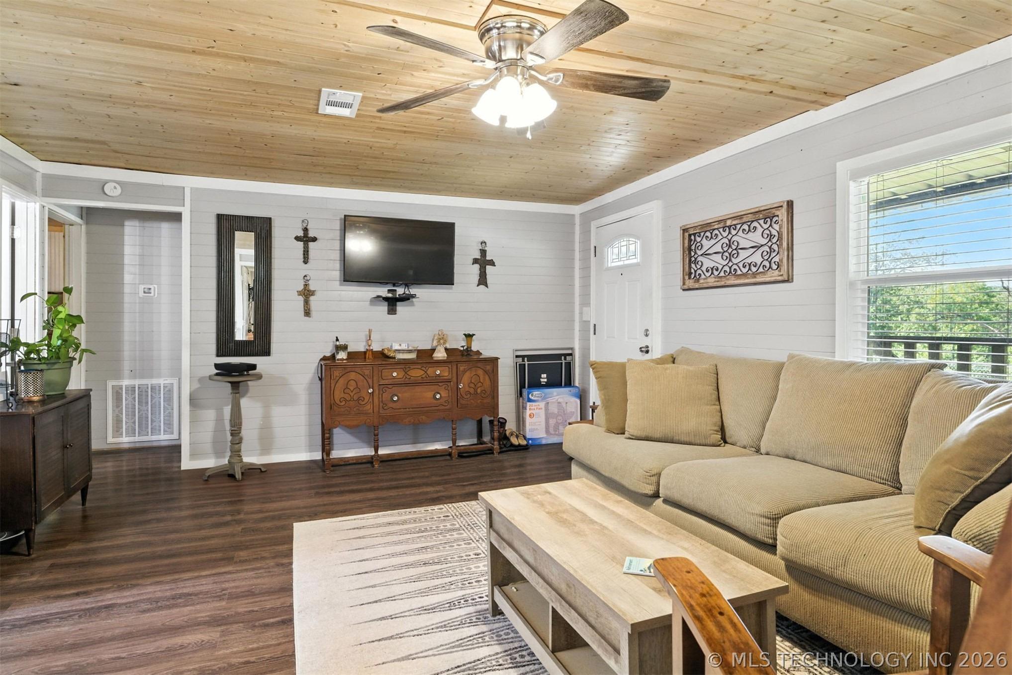 Evergreen Ln, Mead, OK 73449