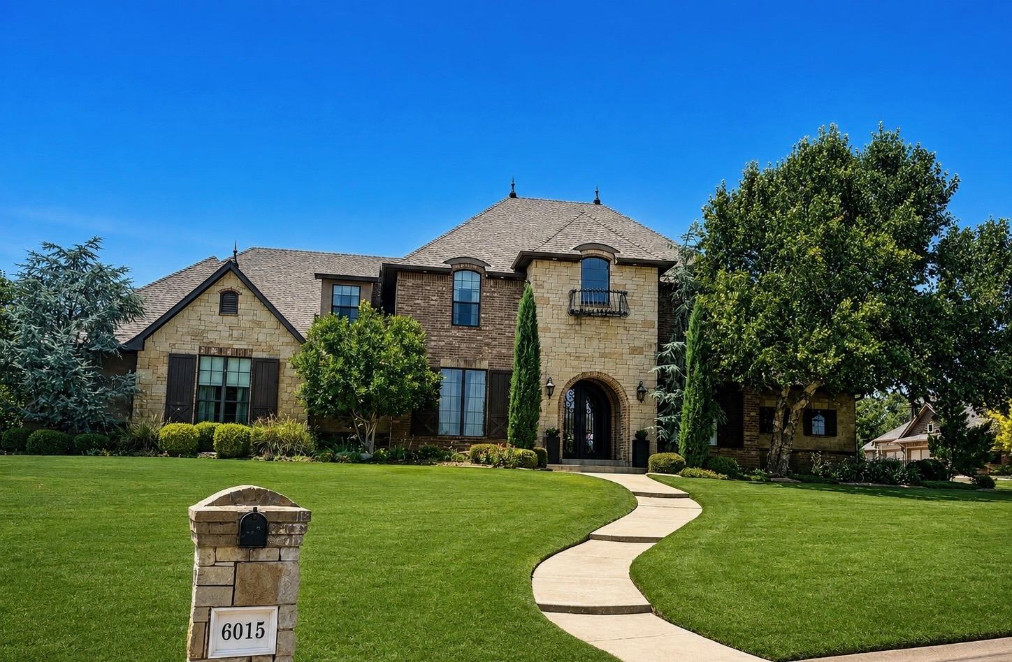 Smoky Hill Trl, Edmond, OK 73034