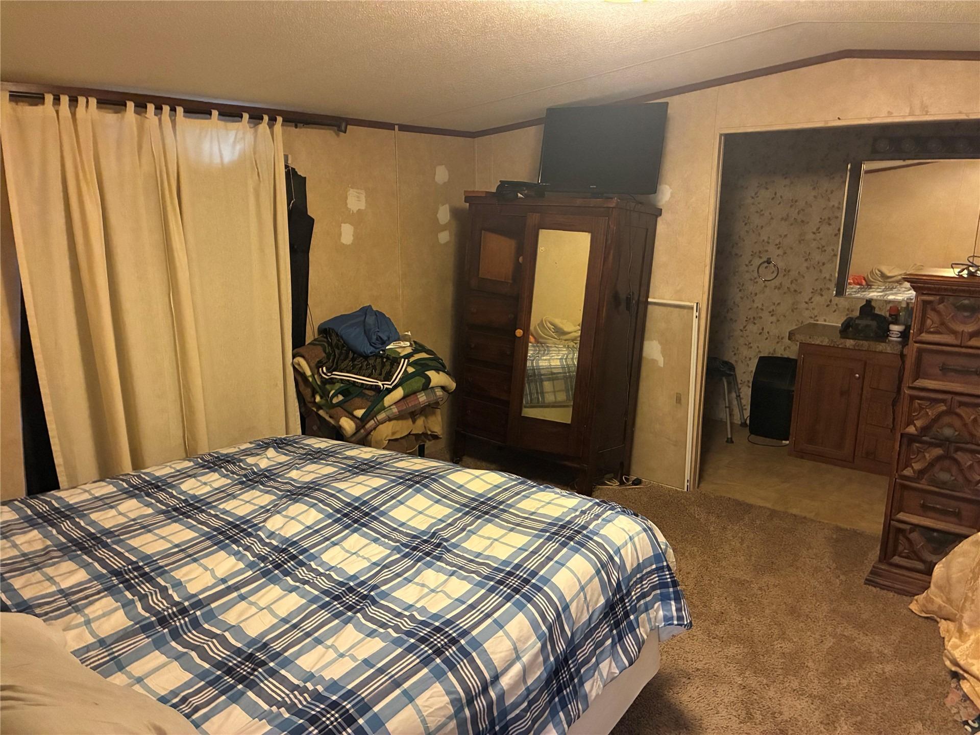 Berry Ln, Eufaula, OK 74432