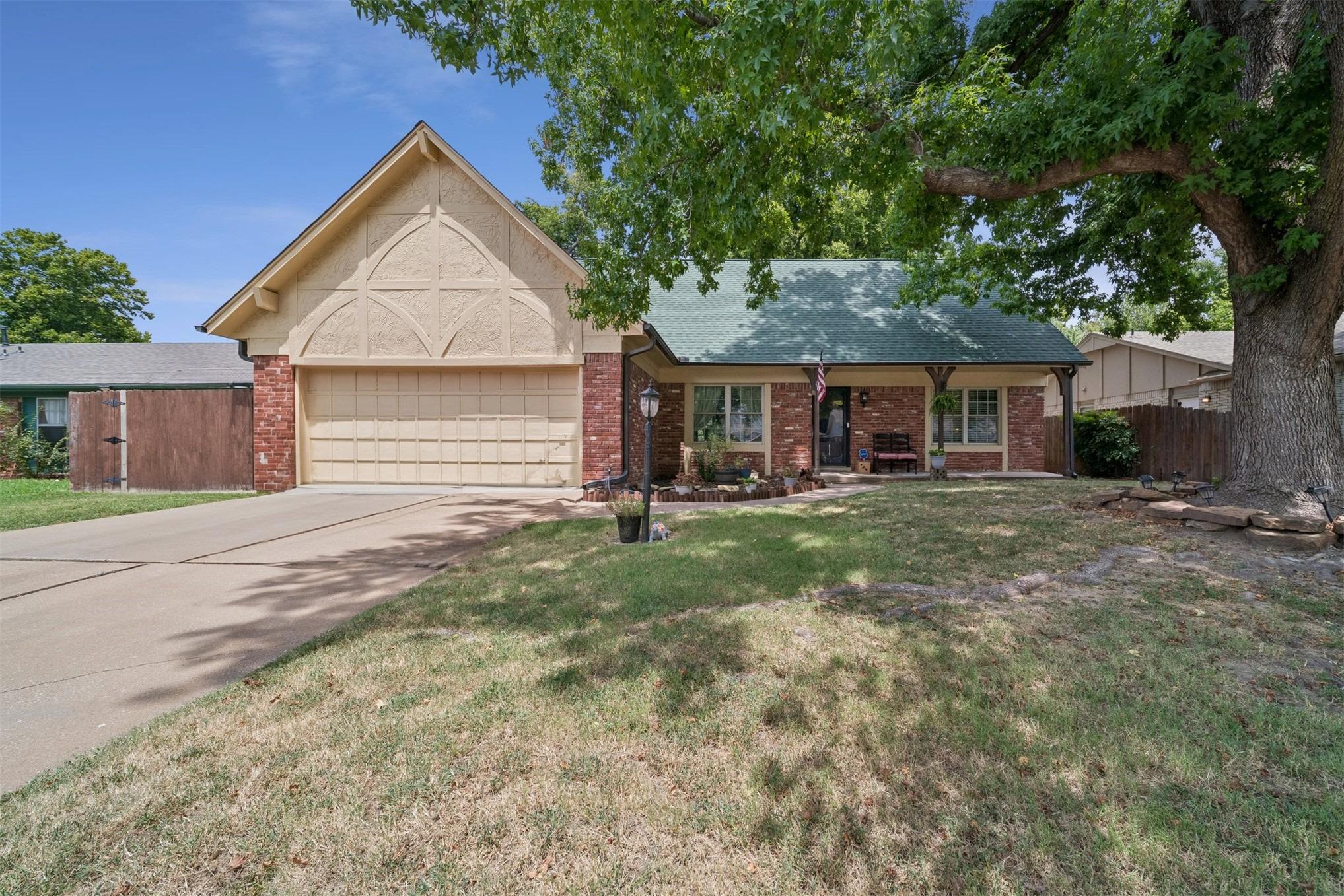 E 29th Pl, Tulsa, OK 74129