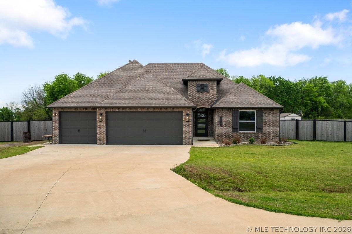 E 67th Pl S, Broken Arrow, OK 74014