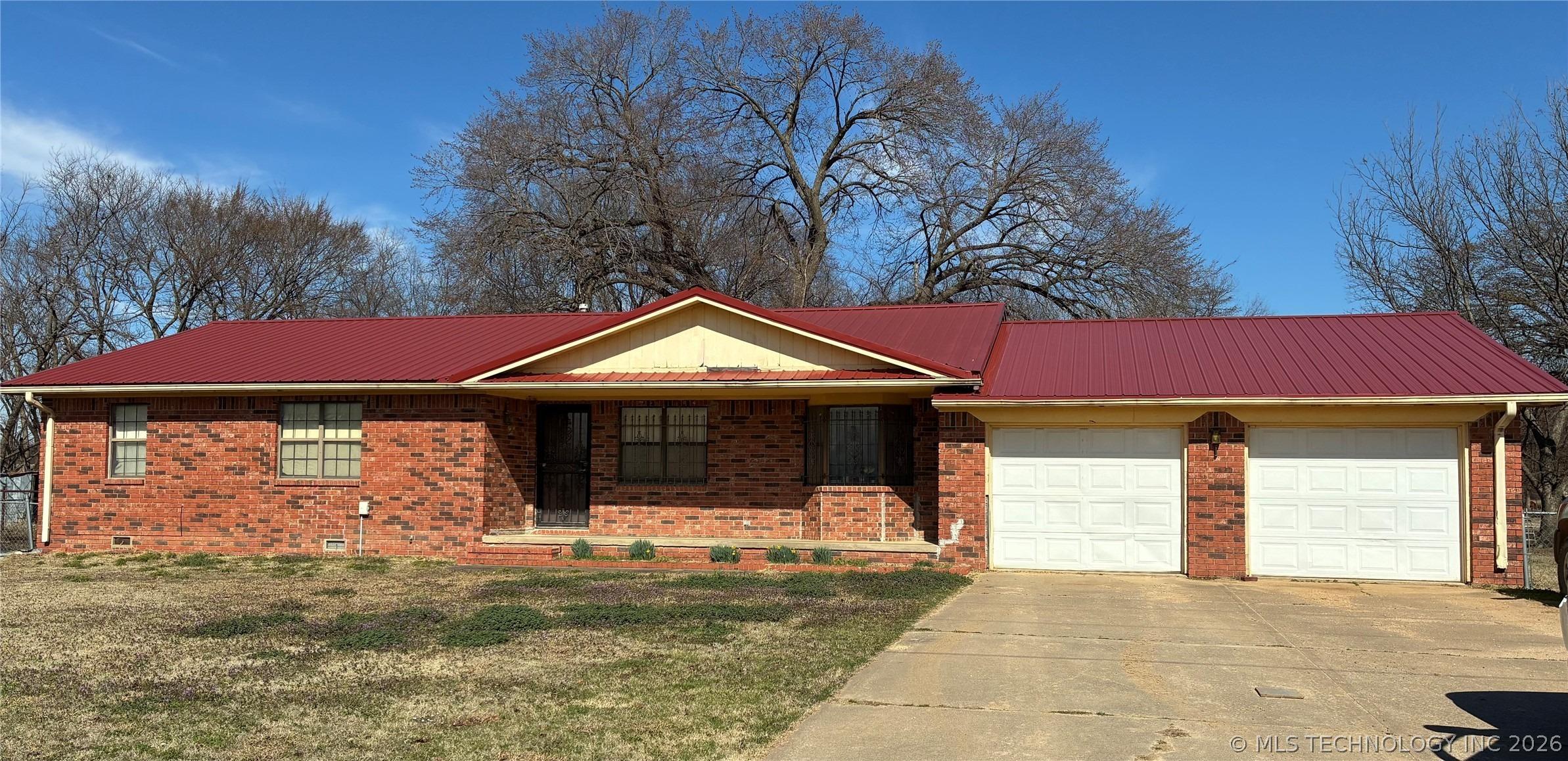E 1080 Rd, Checotah, OK 74426