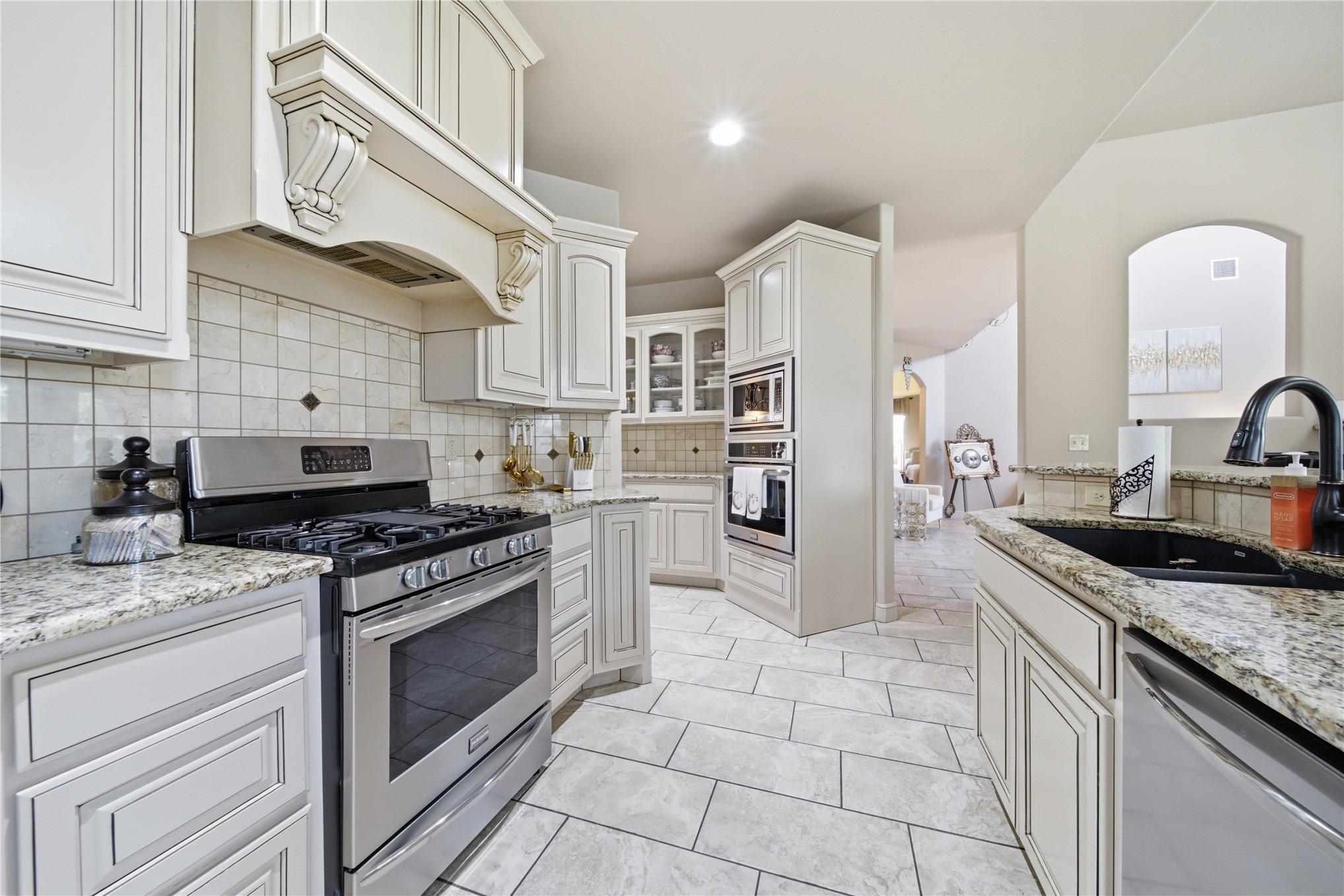 S Kalanchoe Ave, Broken Arrow, OK 74012