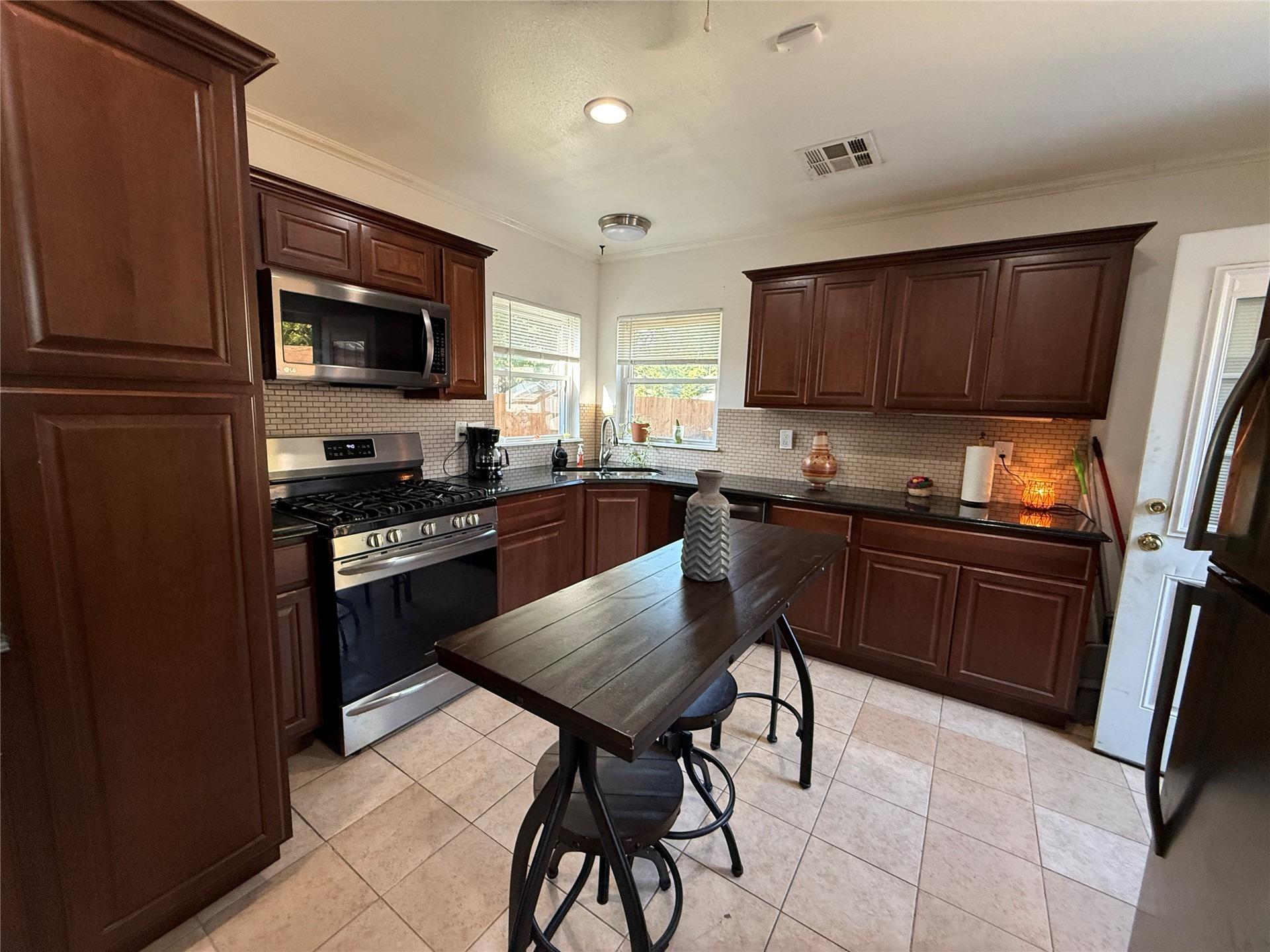 N Boston Ave, Tulsa, OK 74106