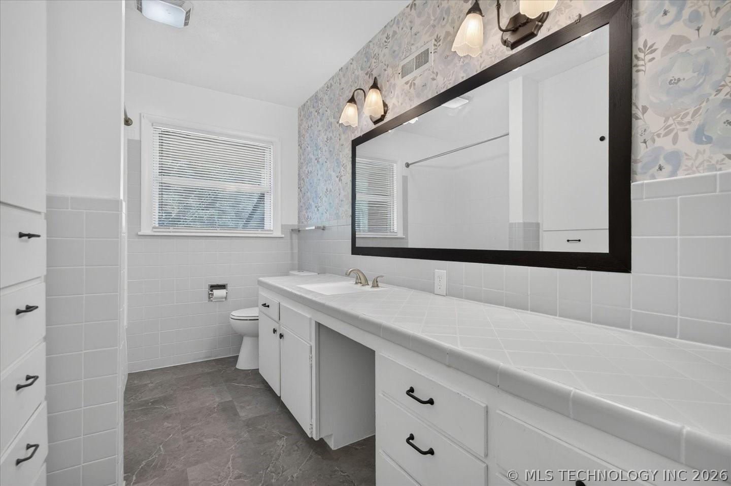 Winding Way, Bartlesville, OK 74006