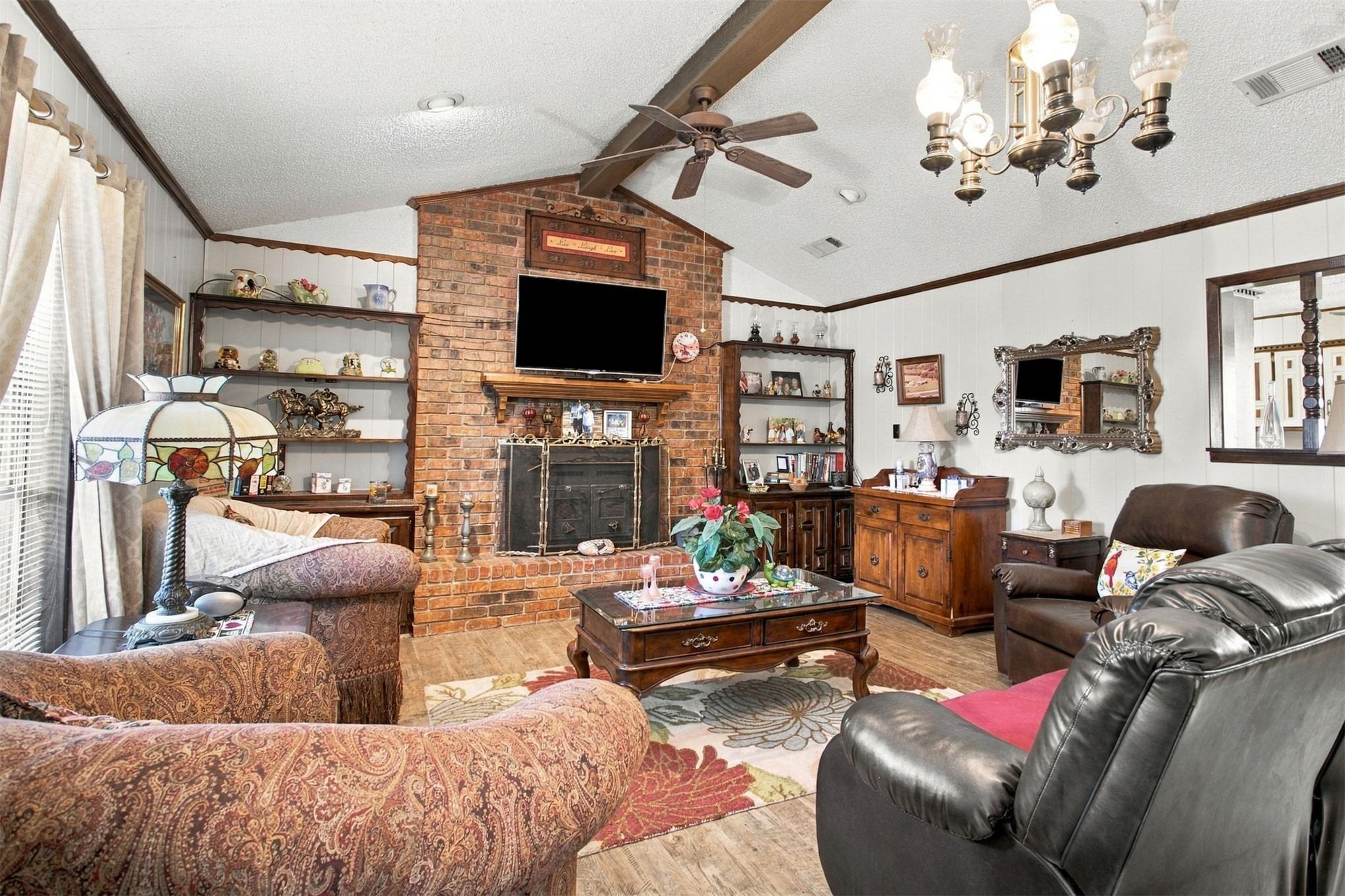 Cordell Rd, Colbert, OK 74733