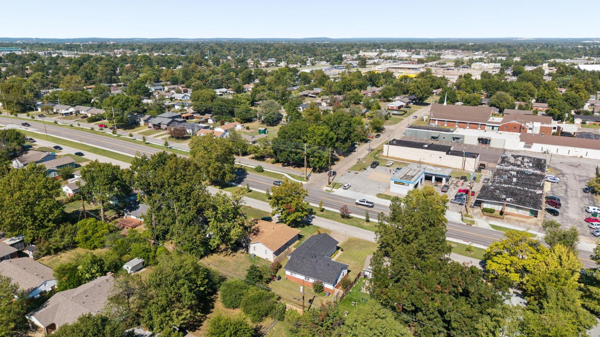 E 21st St, Tulsa, OK 74114