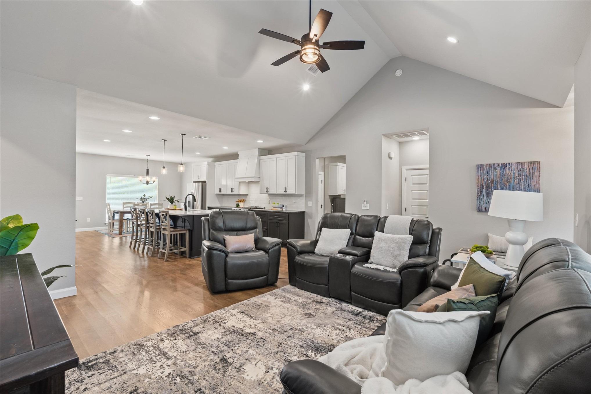 Barnett Ave, Bartlesville, OK 74006