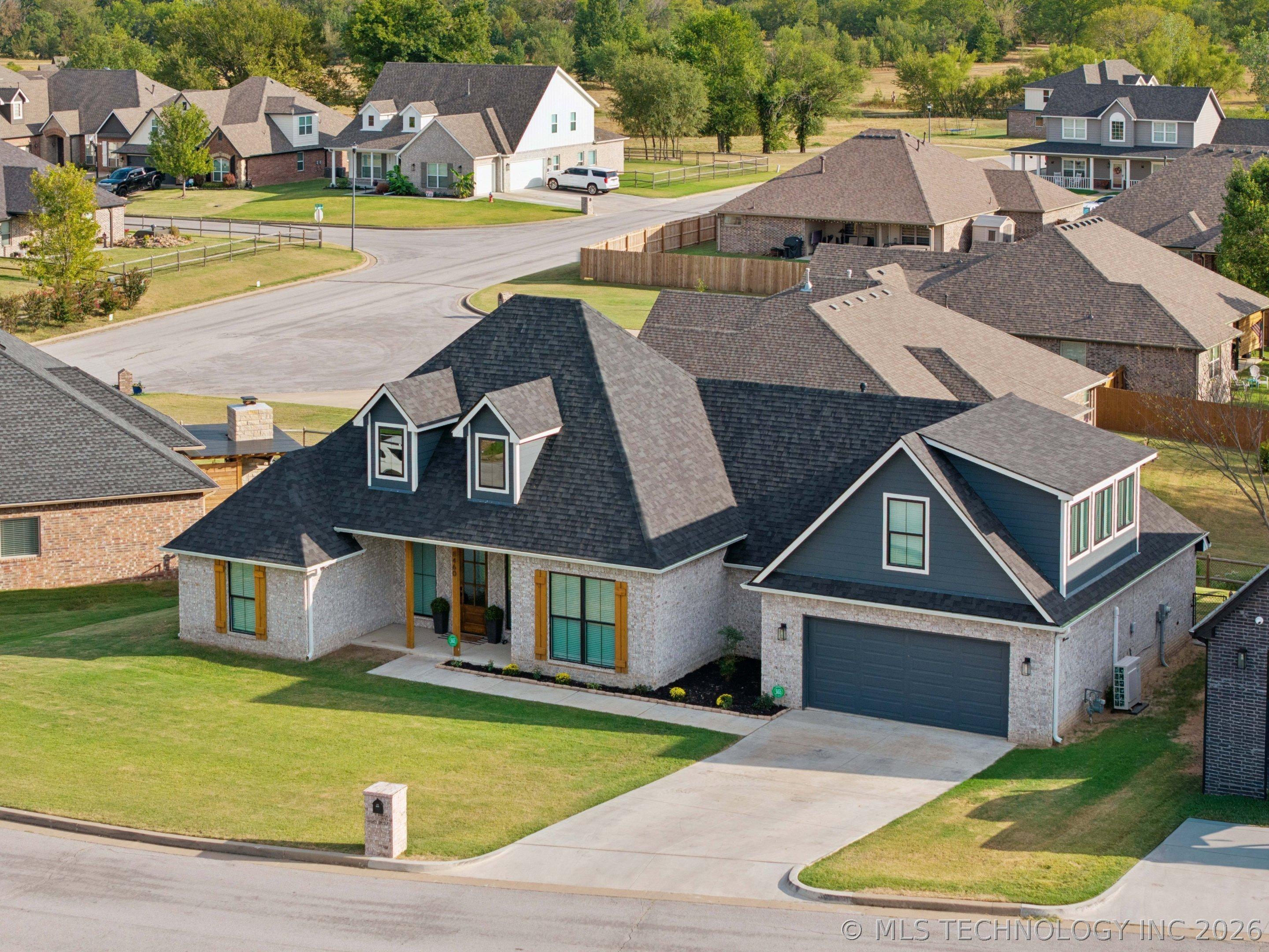 Overlook Trl, Claremore, OK 74019