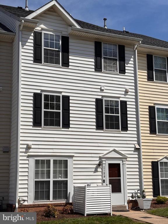 Bristol Dr, Frederick, MD 21702