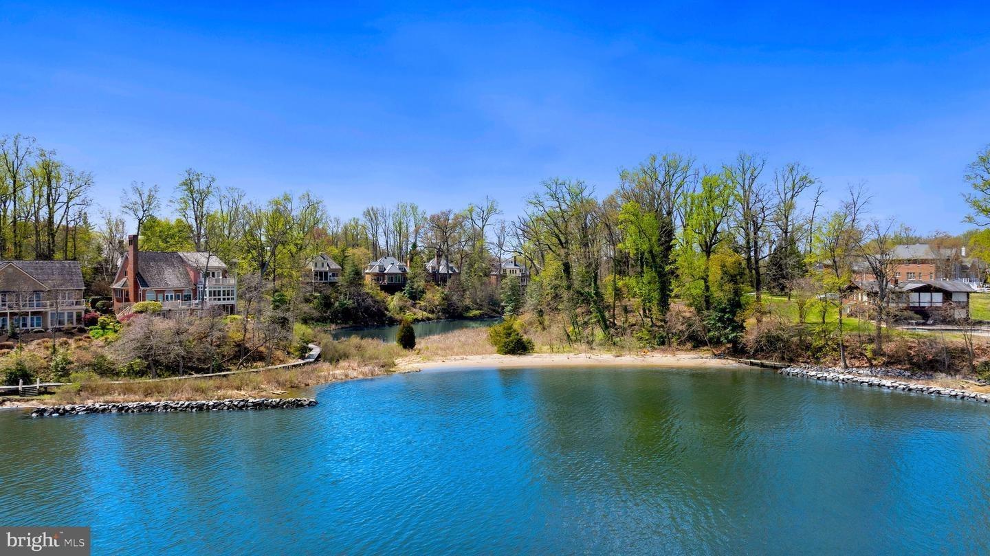 S River Landing Rd, Edgewater, MD 21037