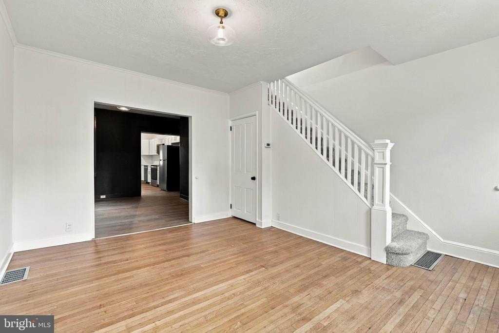 W New St, Lancaster, PA 17603
