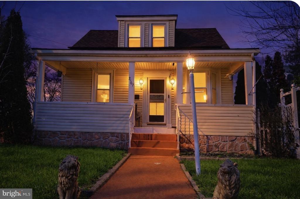 Columbia Ave, Ewing, NJ 08638
