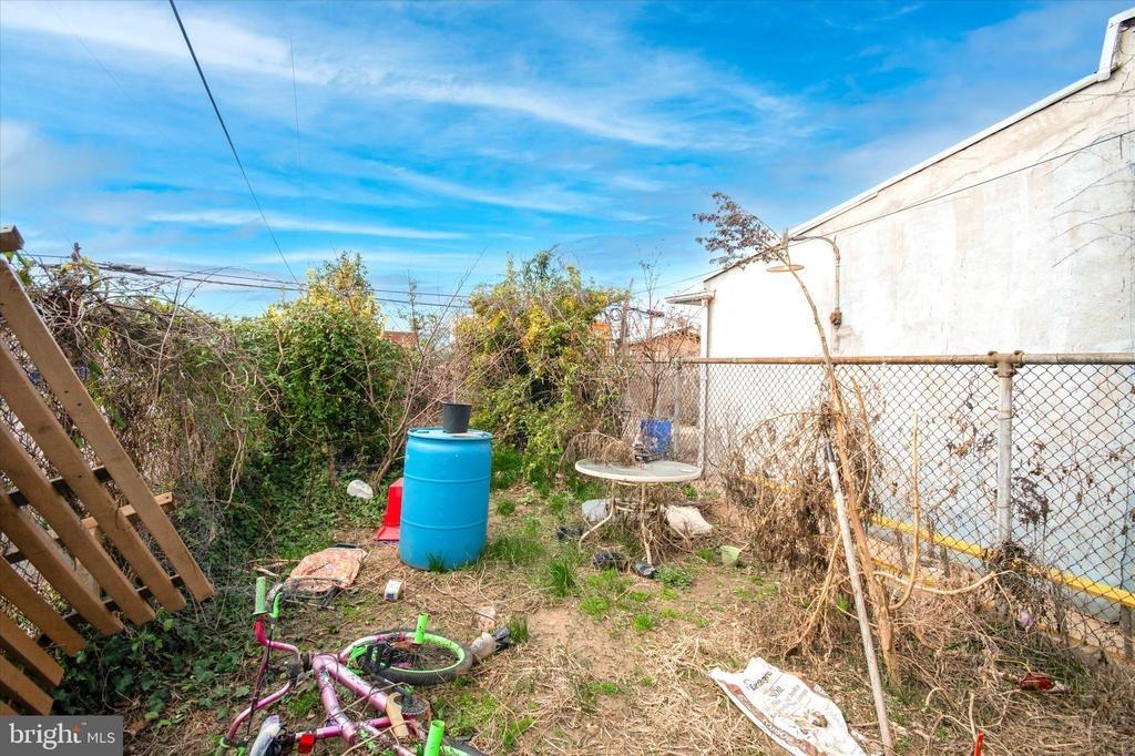N 5th St, Philadelphia, PA 19140