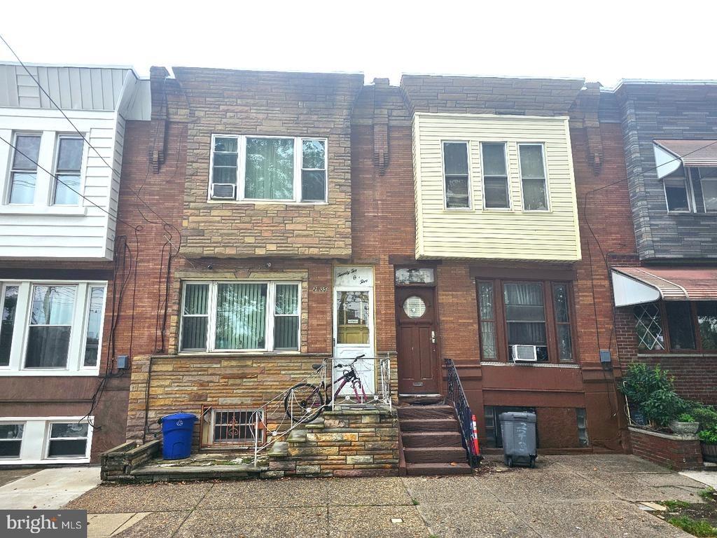 S 24th St, Philadelphia, PA 19145