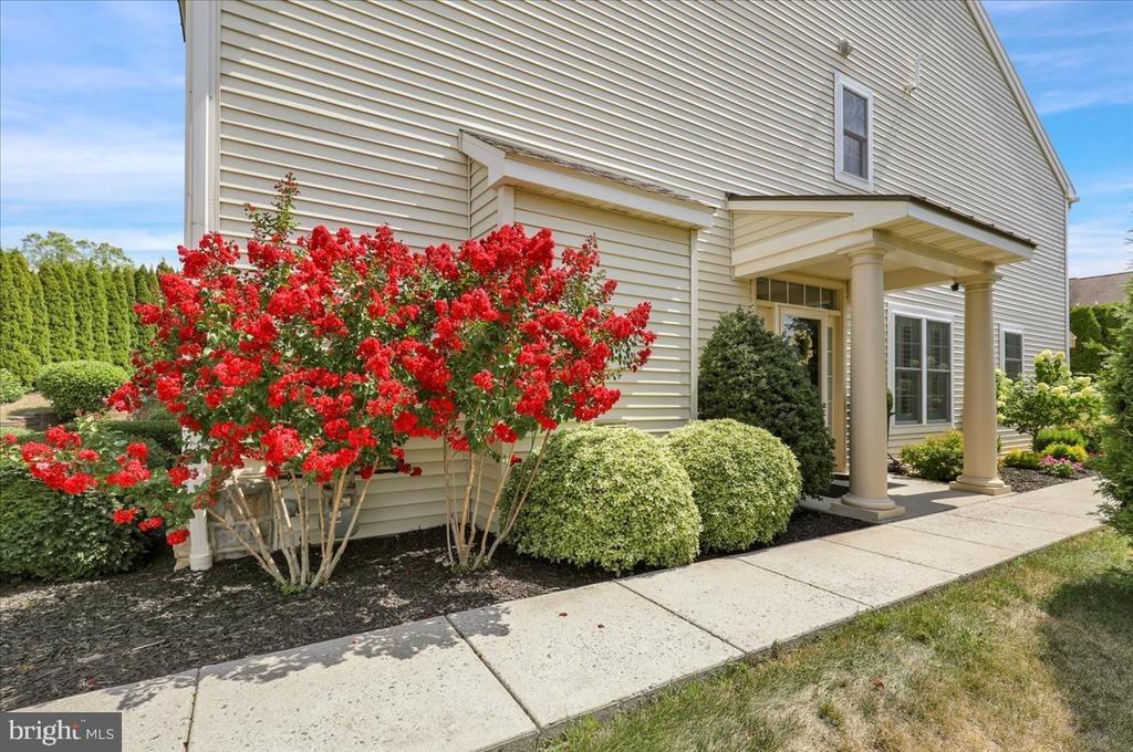 Springmont Dr, Reading, PA 19610