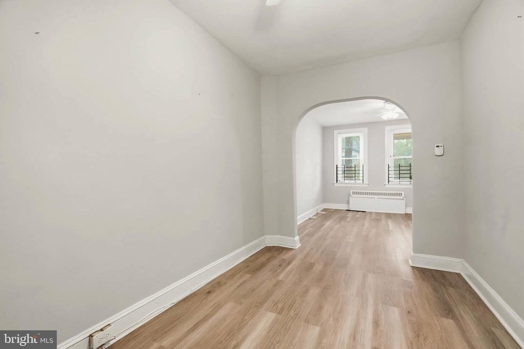 Pontiac Ave, Baltimore, MD 21225