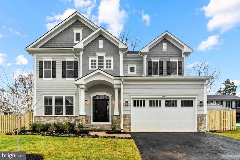 Meadow Ln Sw, Vienna, VA 22180