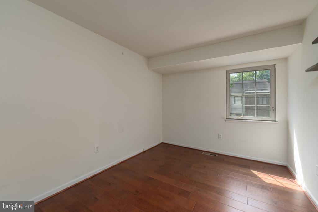 Gentry Ct, Annapolis, MD 21403