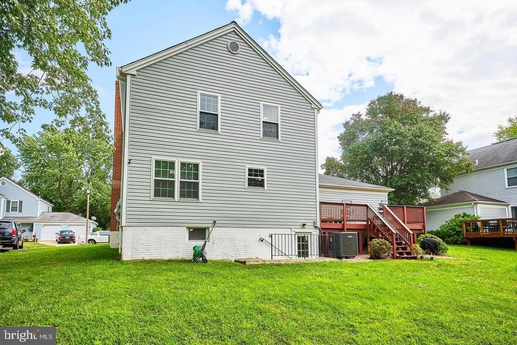 Rust Dr Ne, Leesburg, VA 20176