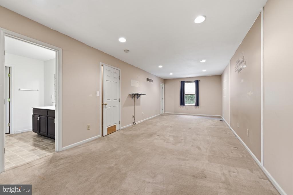 Wooded Way, Pottstown, PA 19464