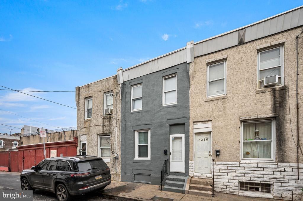 Joyce St, Philadelphia, PA 19134