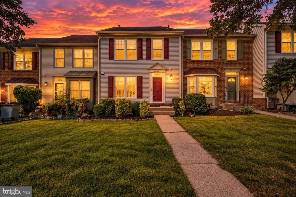 Winding Brook Sq, Ashburn, VA 20147