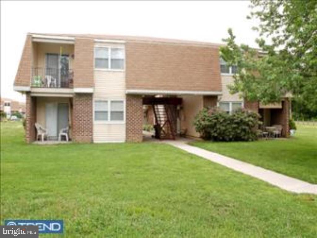 Florence Tollgate Pl, Florence, NJ 08518