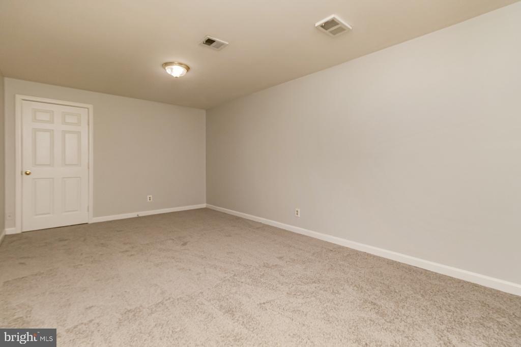 Chesney Dr, Spotsylvania, VA 22553