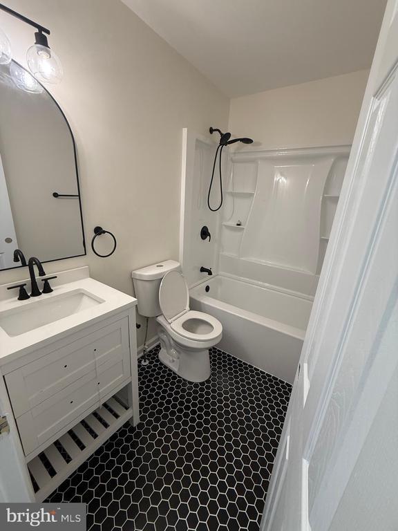Millbrook Ln, Laurel, MD 20707