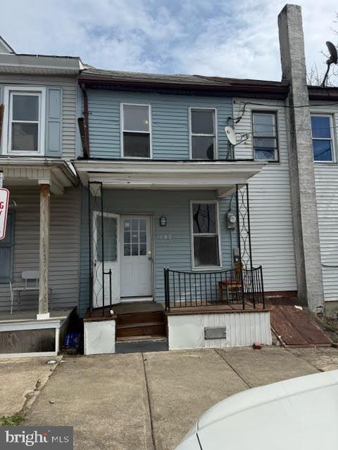 N Maple St, Mount Carmel, PA 17851