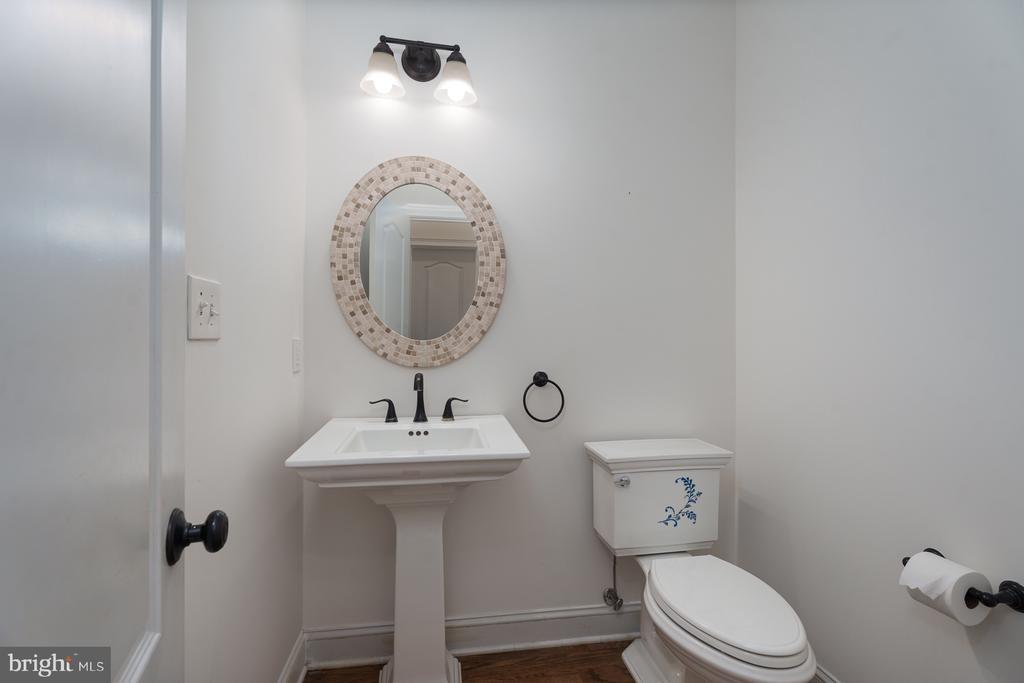 Leavitt Ln, Princeton, NJ 08540